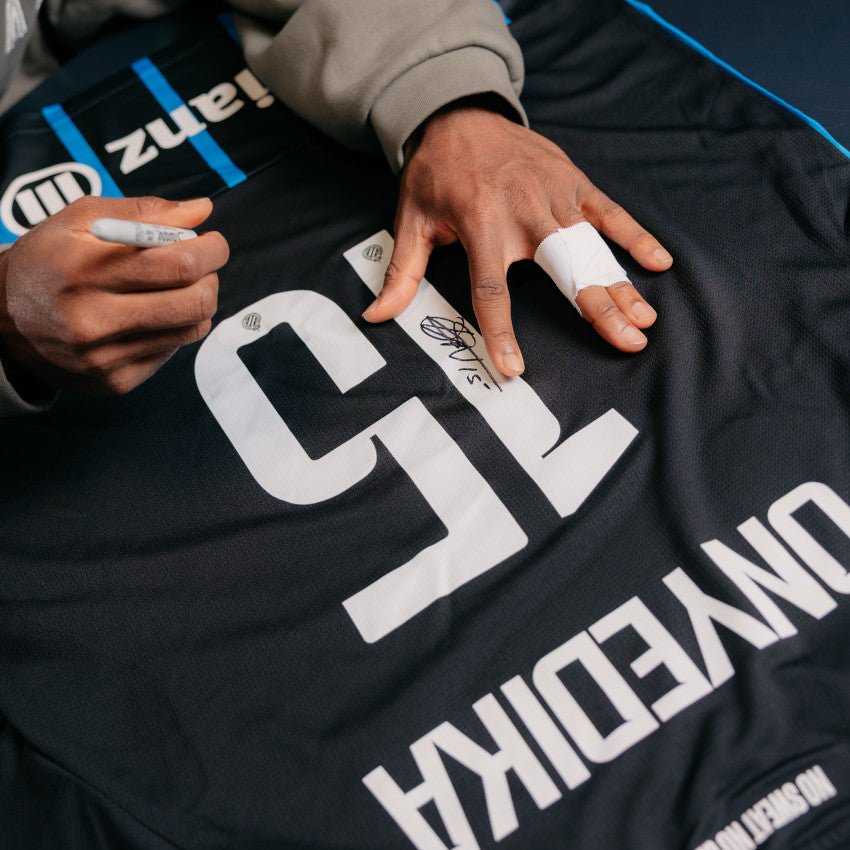 Signed Shirt Onyedika 25/26 - Club Brugge Shop
