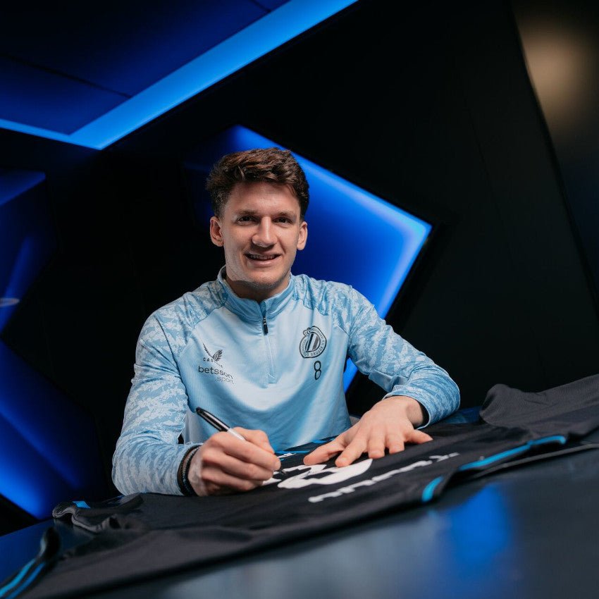 Signed Shirt Tzolis 25/26 - Club Brugge Shop