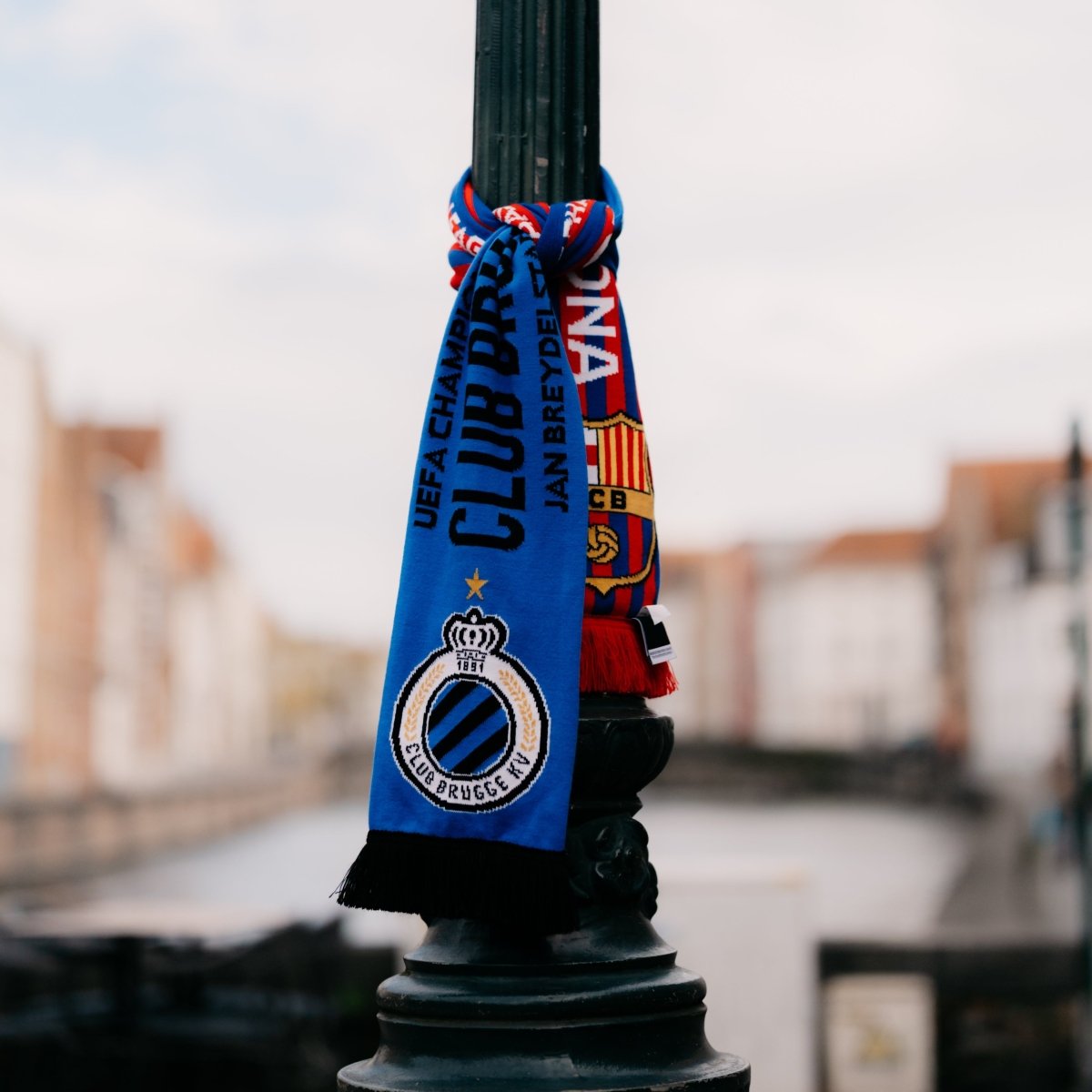 Sjaal Club Brugge - FC Barcelona - Club Brugge Shop