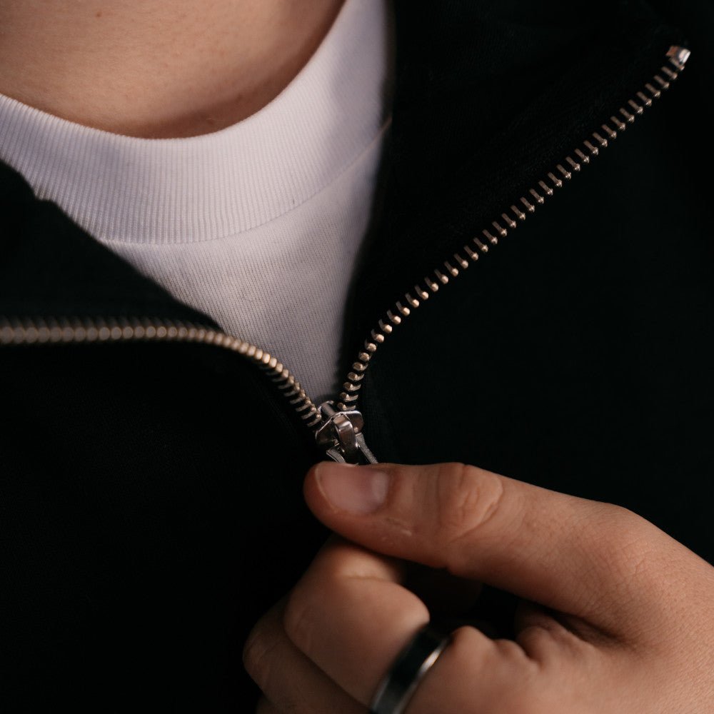 Sweater 1/4 zip Badge Black - Club Brugge Shop